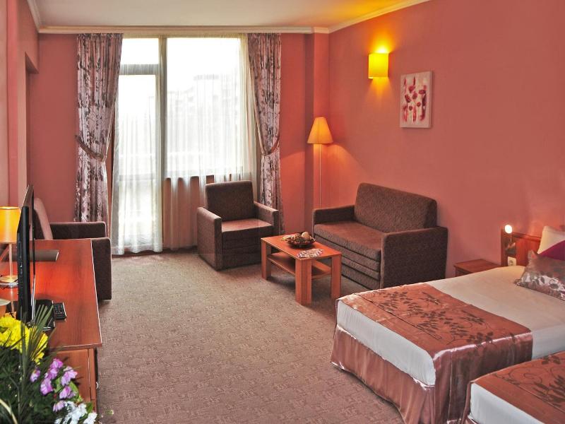 Hotel Real image