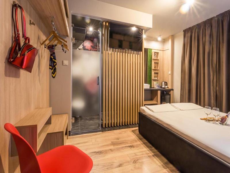 Hotel Allur image