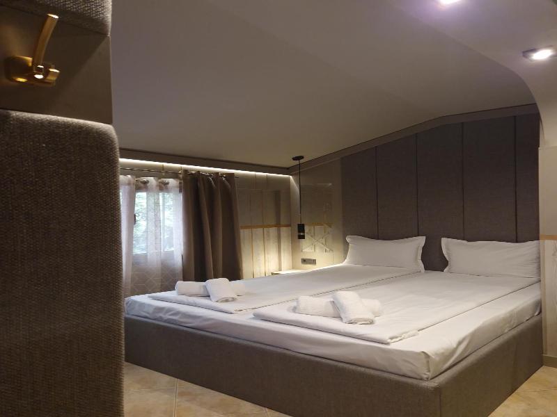 Hotel Allur image