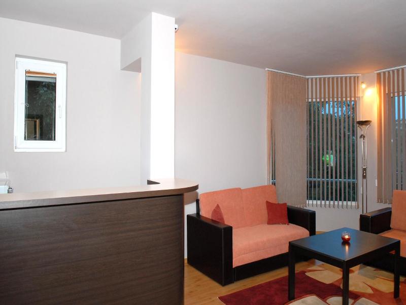 Hotel Avis image