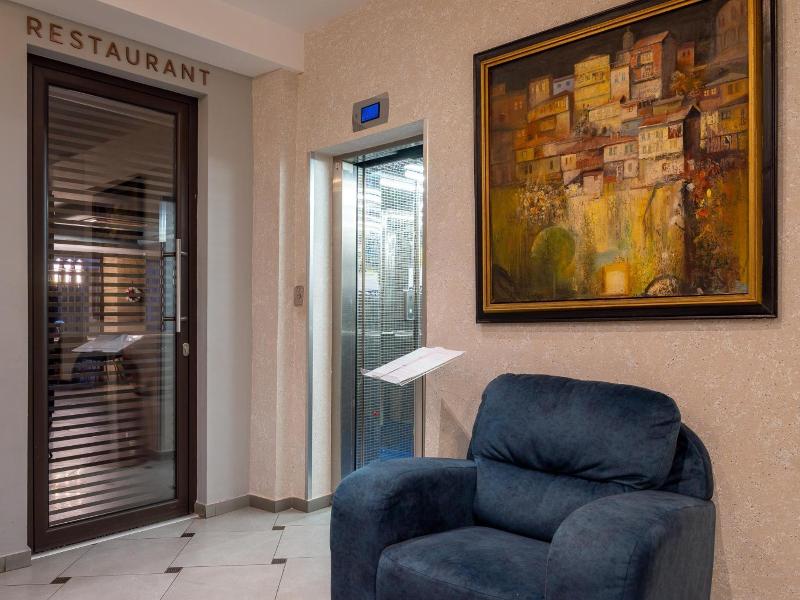 Hotel Concorde image