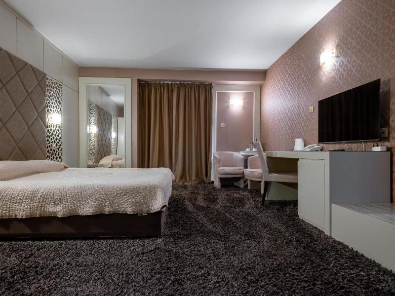 Hotel Concorde image