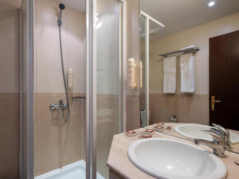 Hotel Concorde image