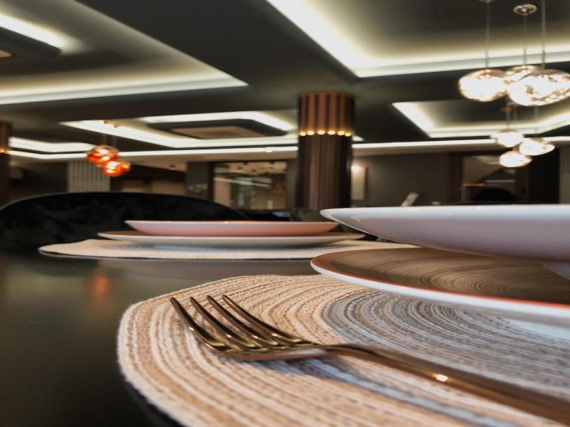 Hotel Concorde image