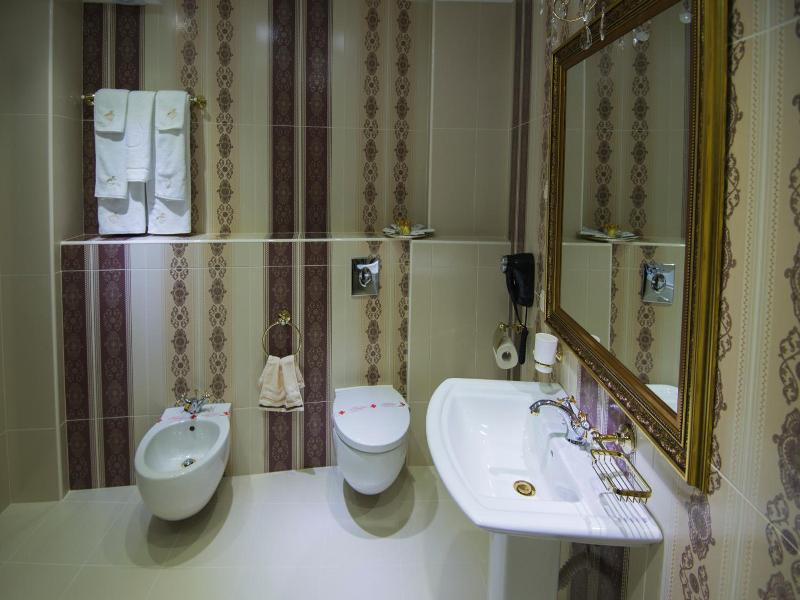 Hotel Diamond image