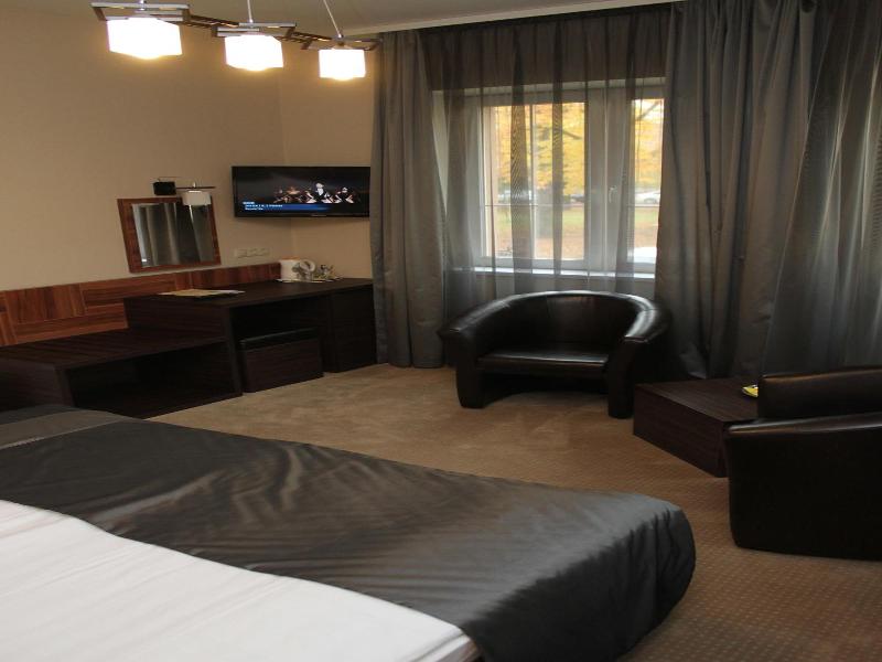 Lv Vay Villa Hotel image