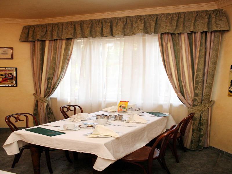 Lv Vay Villa Hotel image