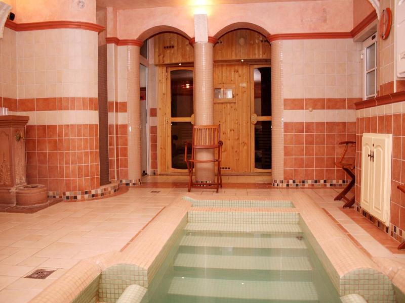 Lv Vay Villa Hotel image