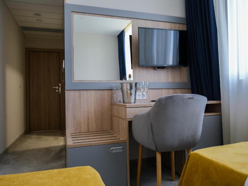Sps Hotel image