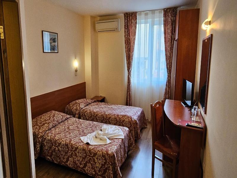 Caprice Family Hotel image