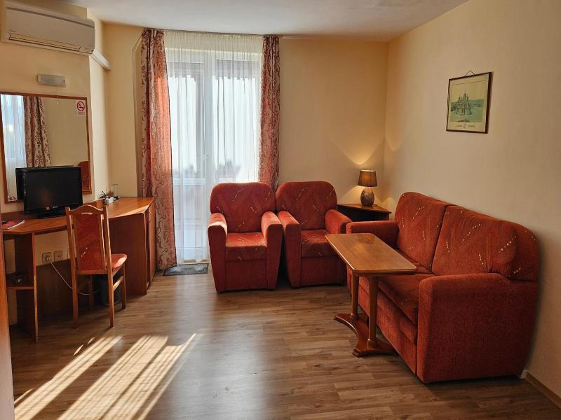 Caprice Family Hotel image