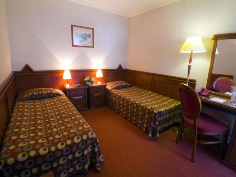 Hotel Central image