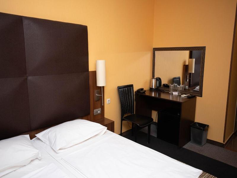 Formula 1 Motel photo 20