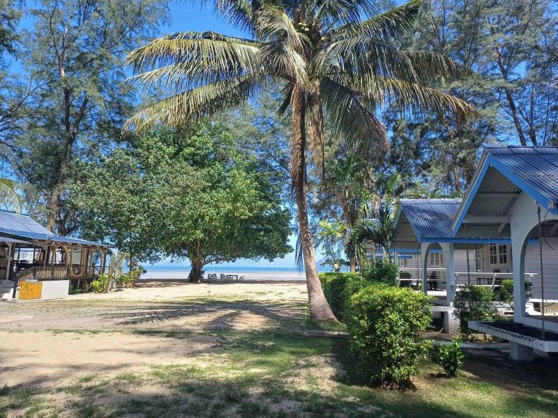 Pan Beach Bungalows image