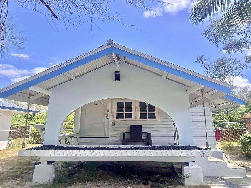 Pan Beach Bungalows image