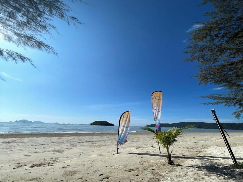 Pan Beach Bungalows image