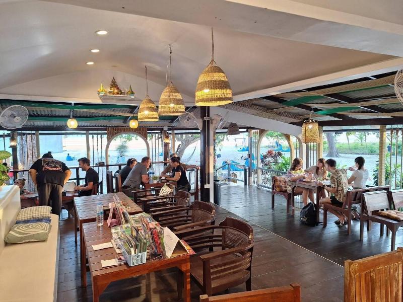 Pan Beach Bungalows image