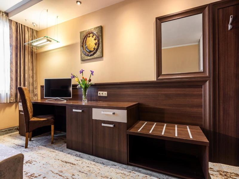 Business Hotel Plovdiv image