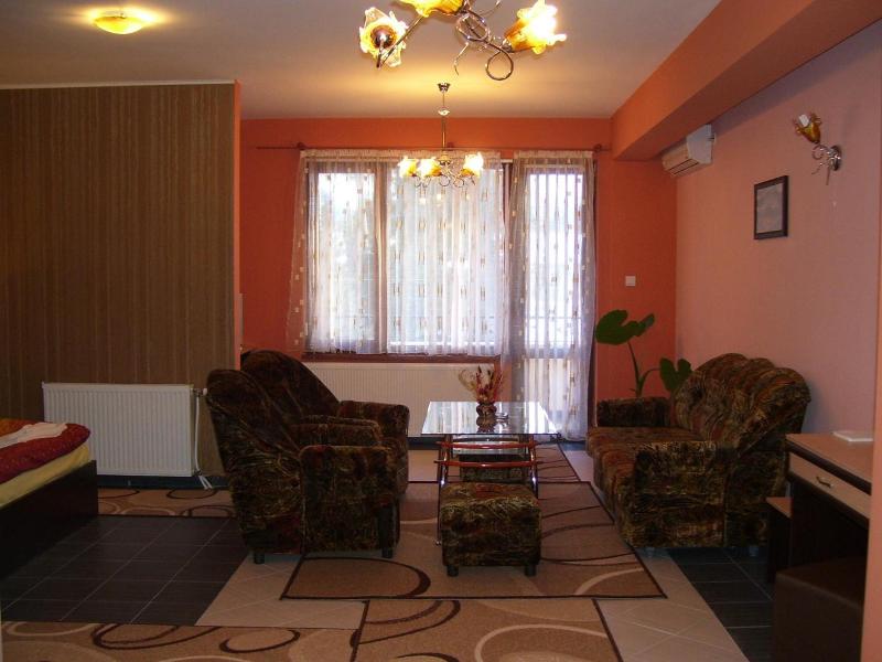 Kestenite Family Hotel image
