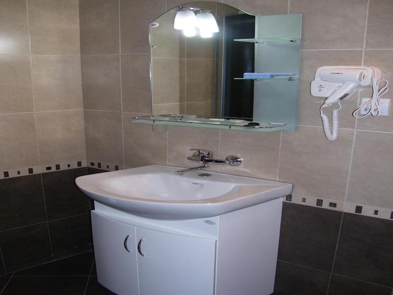 Kestenite Family Hotel image