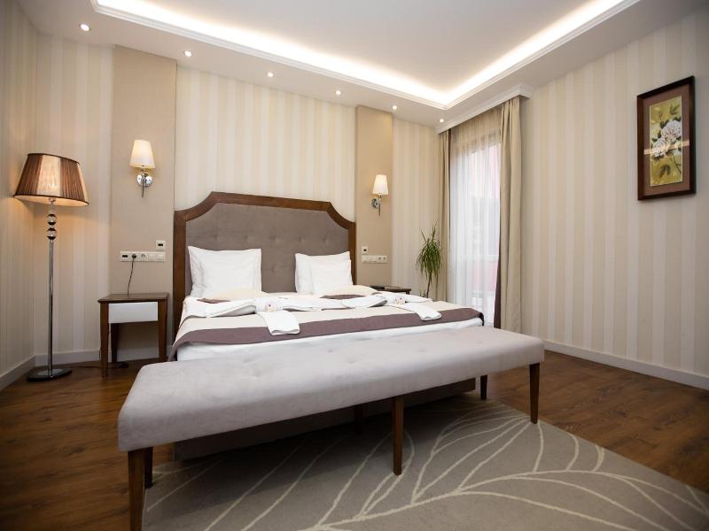 Elixv R Medical Wellness Hotel