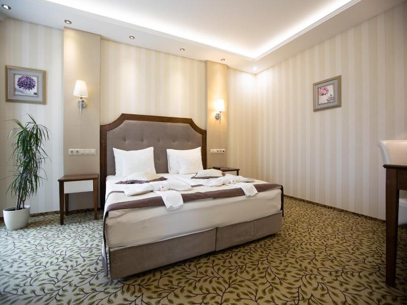 Elixv R Medical Wellness Hotel