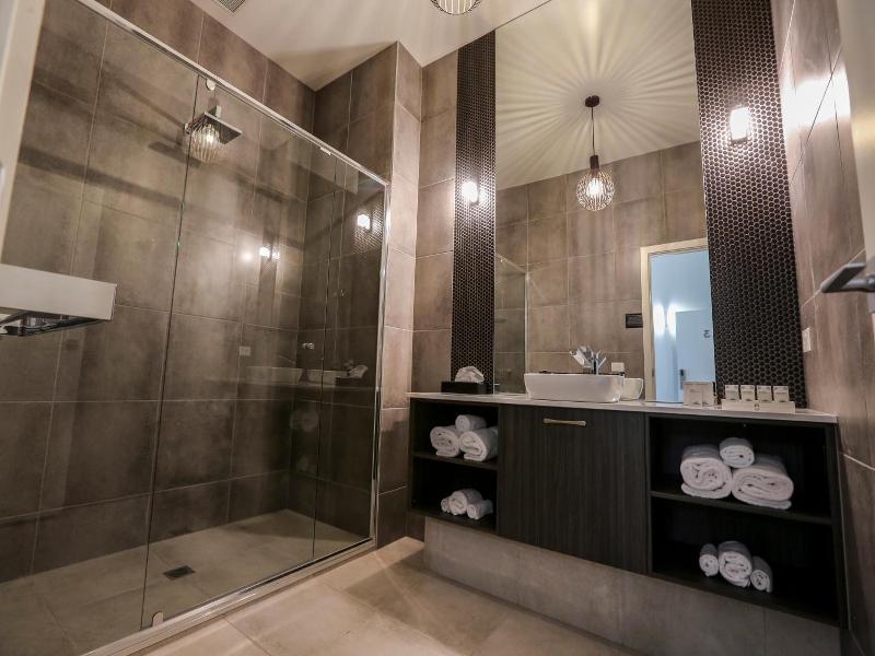 Indulge Apartments Cbd