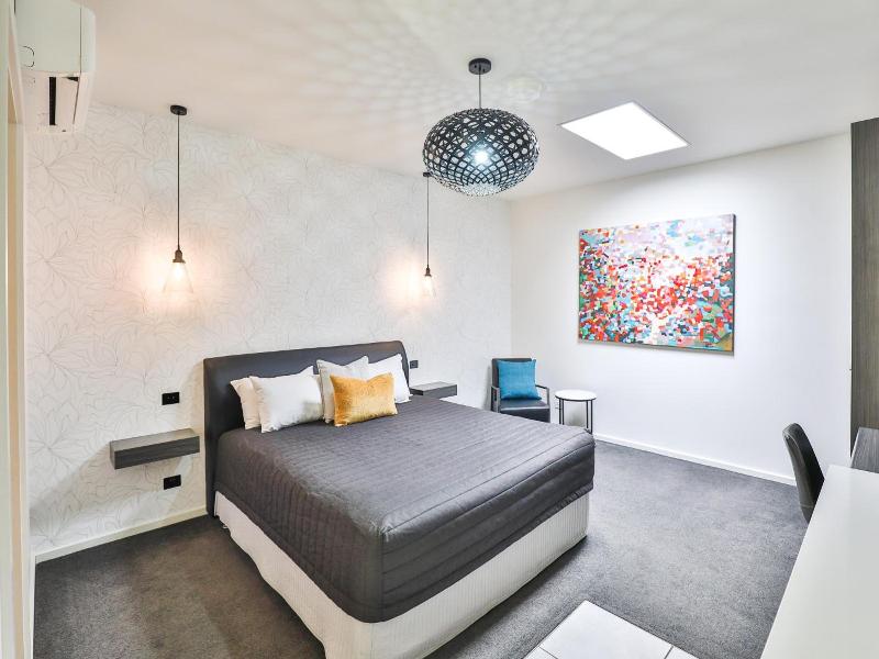 Indulge Apartments Cbd