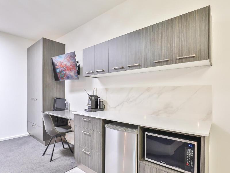 Indulge Apartments Cbd