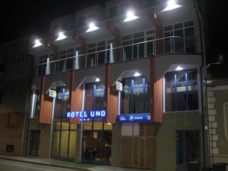 Hotel Uno