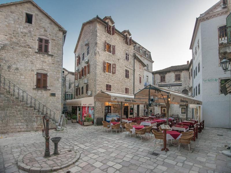 Hotel Rendez Vous image