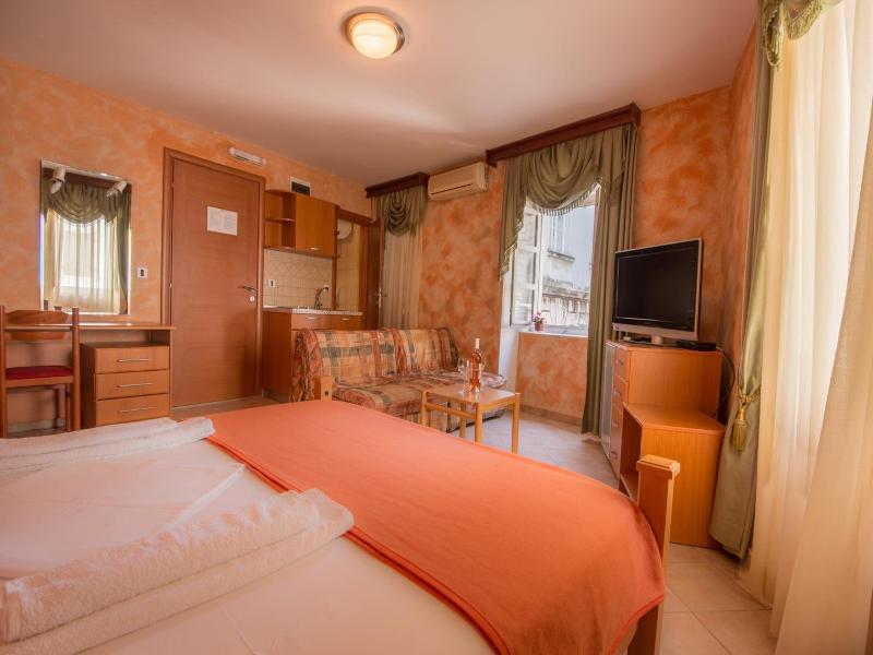 Hotel Rendez Vous image