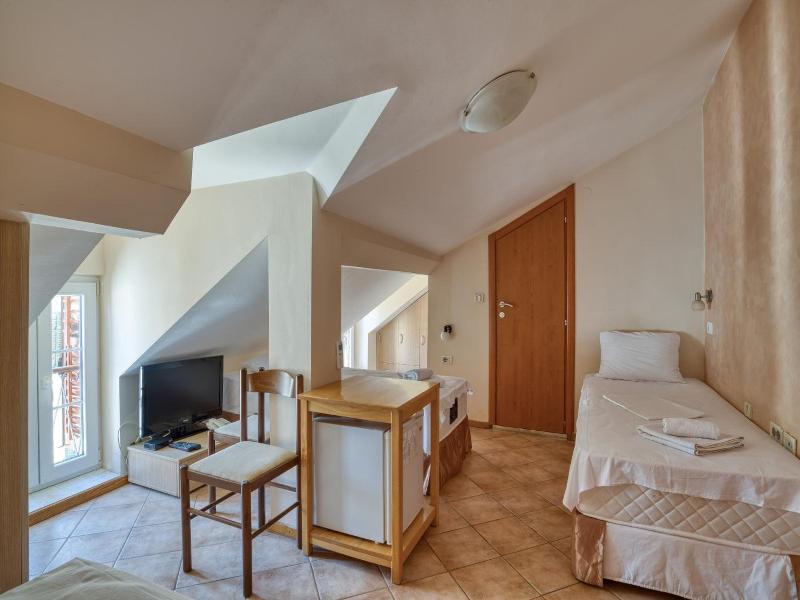 Hotel Rendez Vous image
