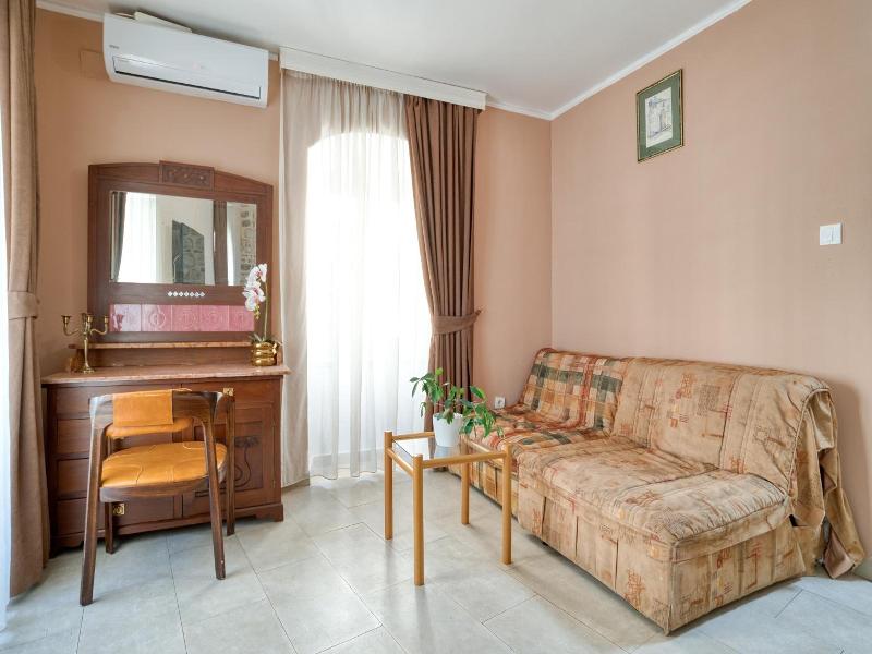 Hotel Rendez Vous image