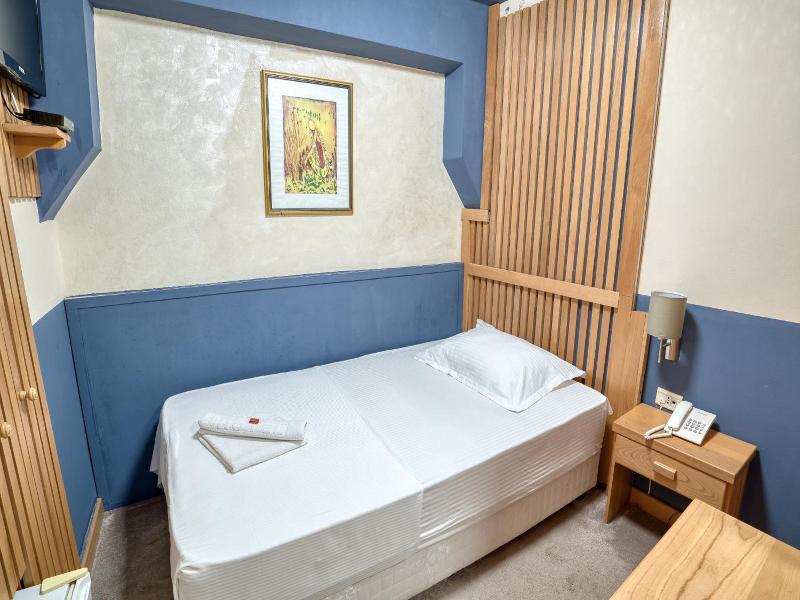 Hotel Rendez Vous image