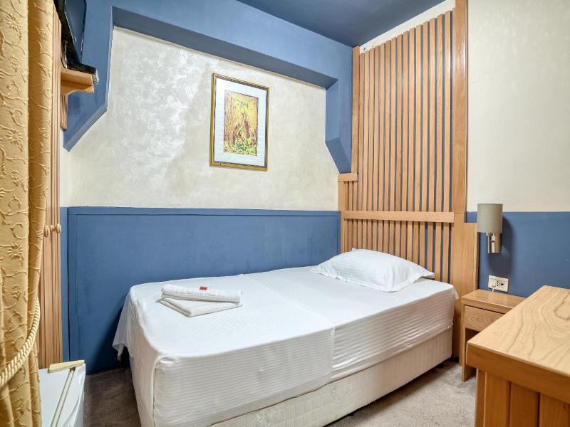 Hotel Rendez Vous image