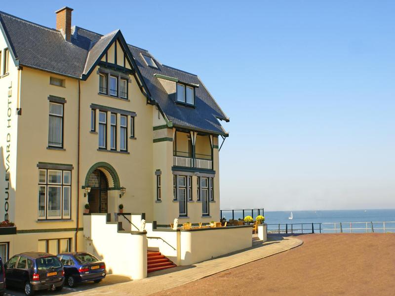 Boulevard Hotel Scheveningen image