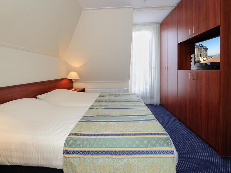 Boulevard Hotel Scheveningen image