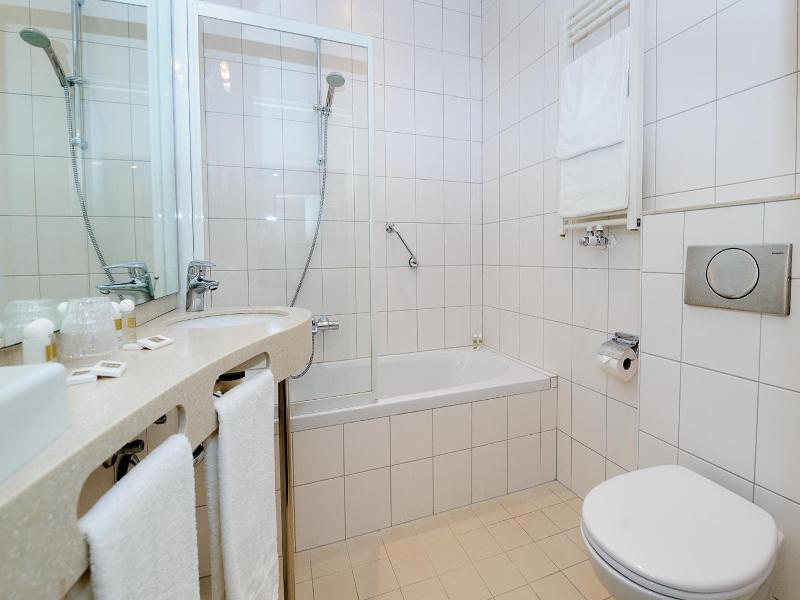 Boulevard Hotel Scheveningen image