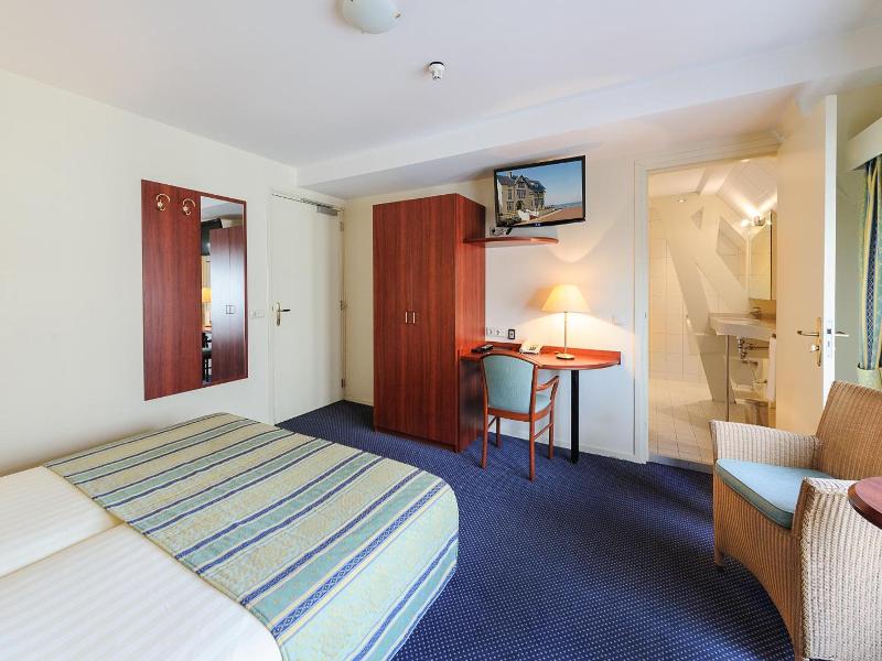 Boulevard Hotel Scheveningen image