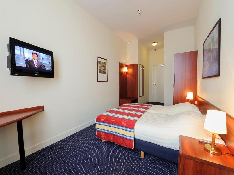 Boulevard Hotel Scheveningen image
