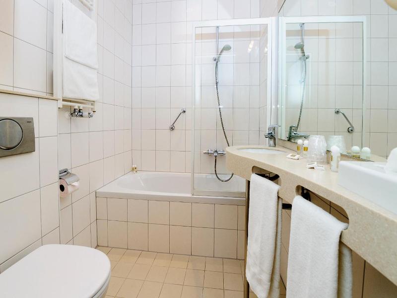 Boulevard Hotel Scheveningen image