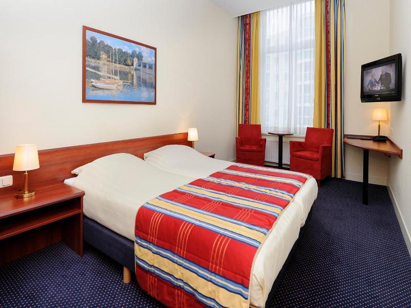 Boulevard Hotel Scheveningen image