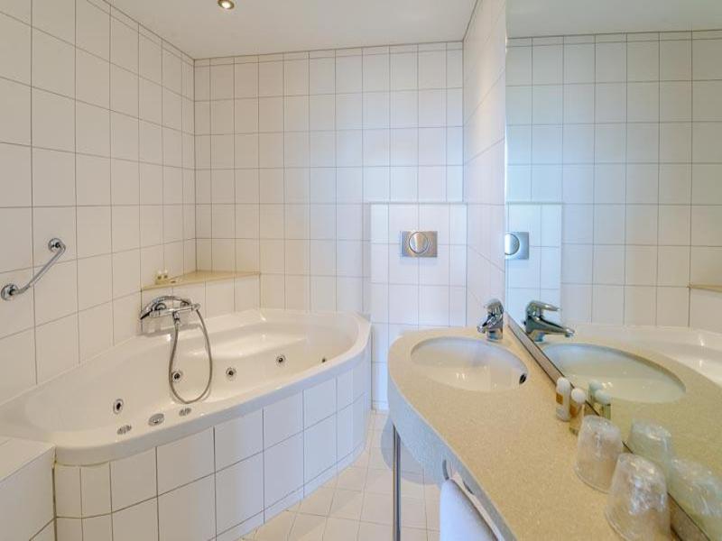 Boulevard Hotel Scheveningen image