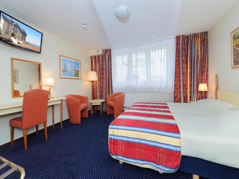 Boulevard Hotel Scheveningen image