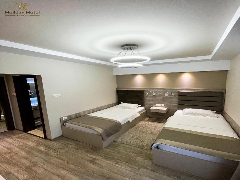Hotel Holiday image