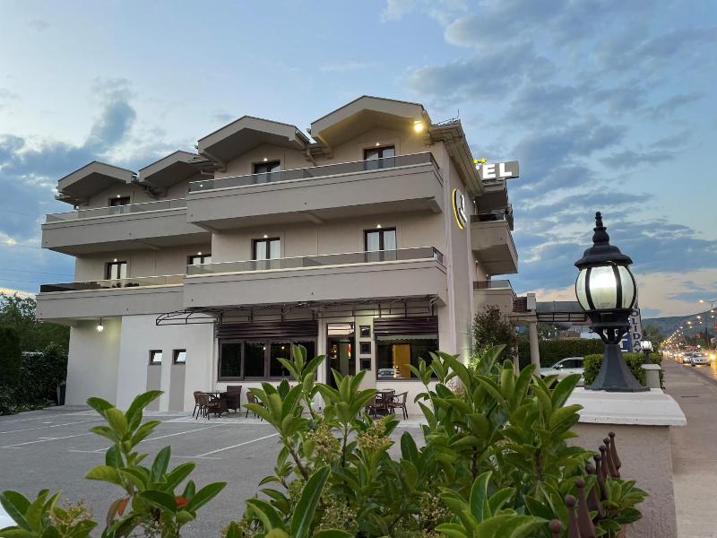 Hotel Holiday image