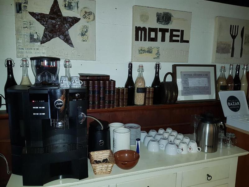 Motel Oostvoorne image
