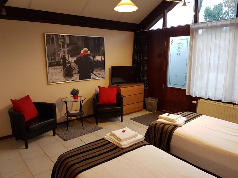 Motel Oostvoorne image