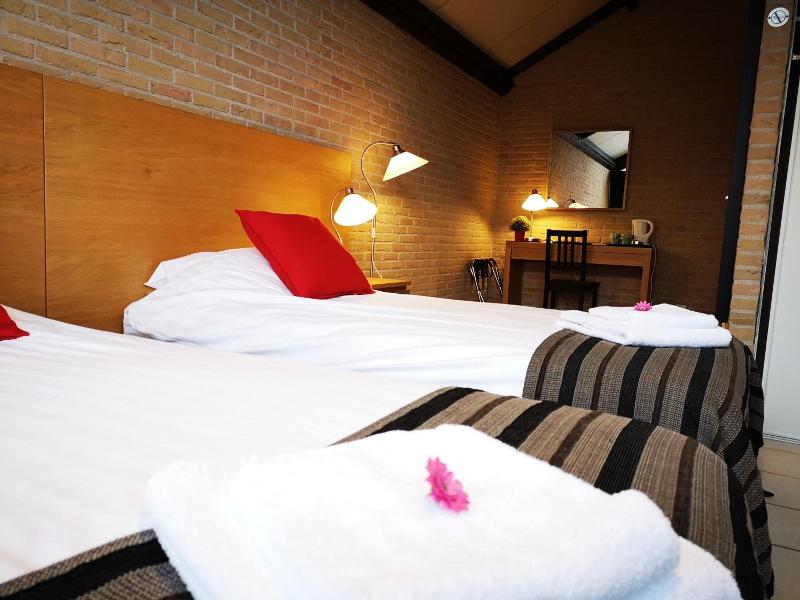 Motel Oostvoorne image